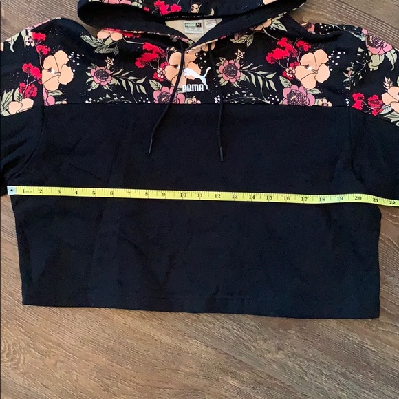 Puma Floral Cropped Sweater - Picture 5 of 7